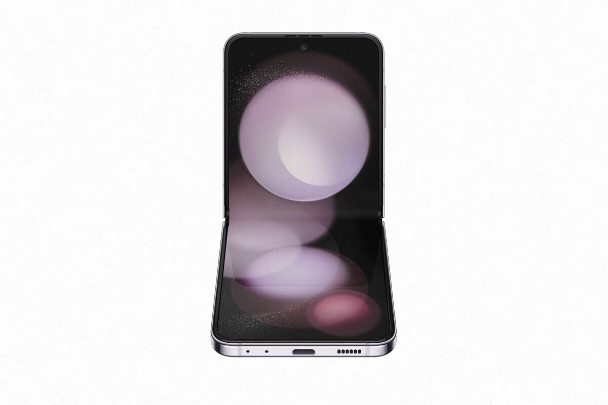 Galaxy Z Flip 5 - recondiphone.com